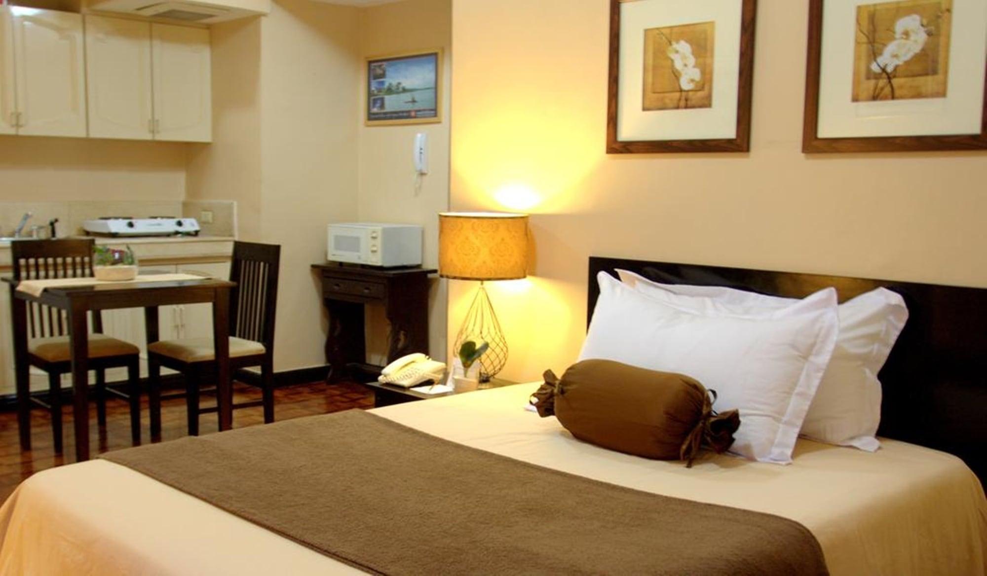 Prince Plaza II Condotel Makati City Exterior foto